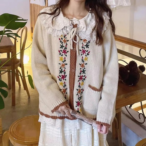 2色／フラワー刺繍ラインニットカーデ ・8520