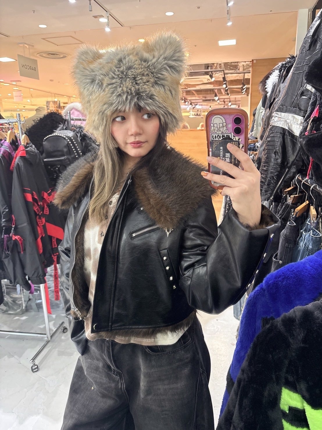 Y2K ファーダウンジャケット　ショート丈 ショートファーダウンジャケット Y2K | 韓国系ユニセックスTHICC