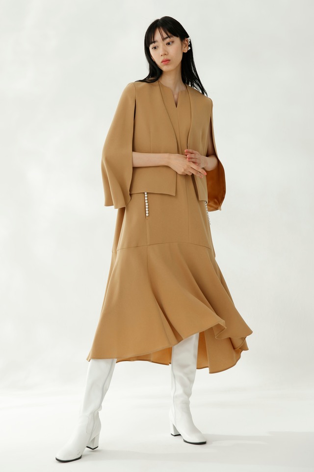 Cape Jacket　LIGHT BEIGE