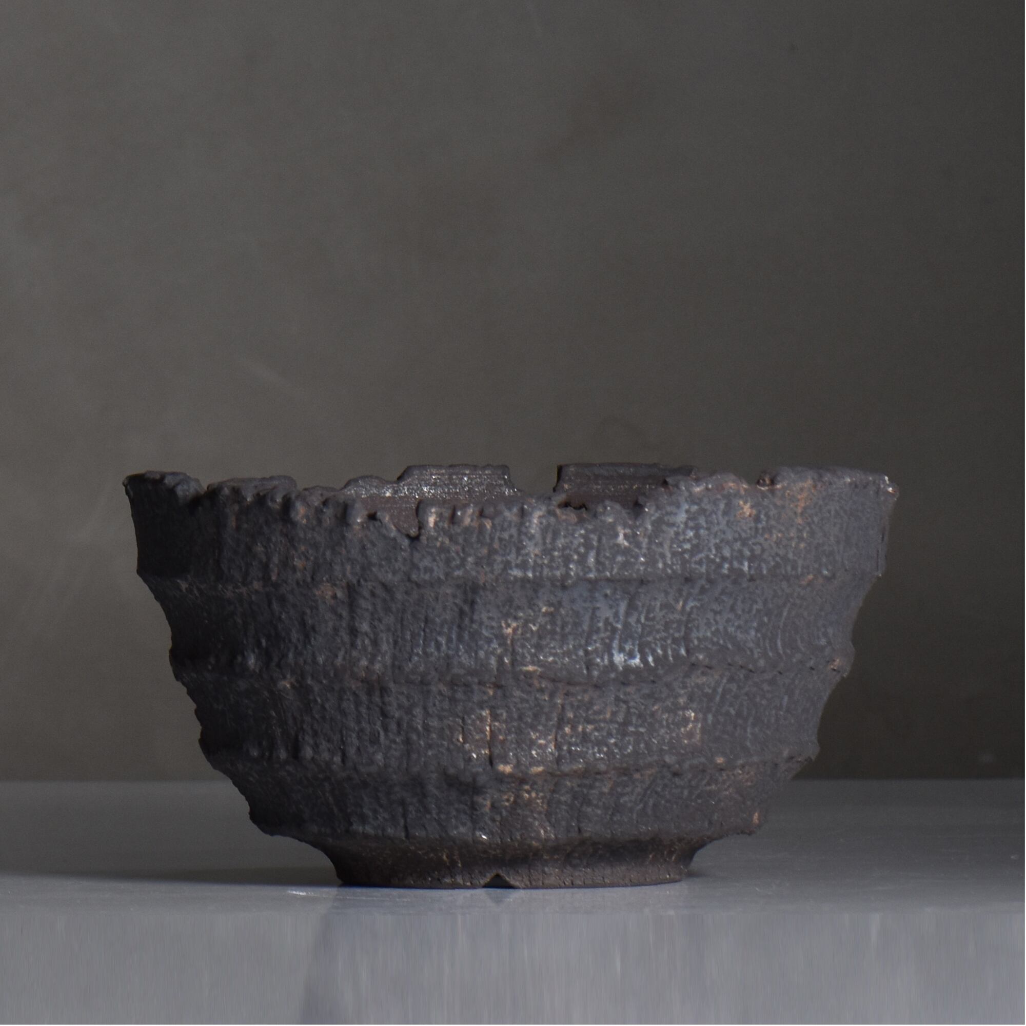 菊地元野 / AVOCADO BORDER ブラック 04/XL/ 約φ19cm / 植木鉢