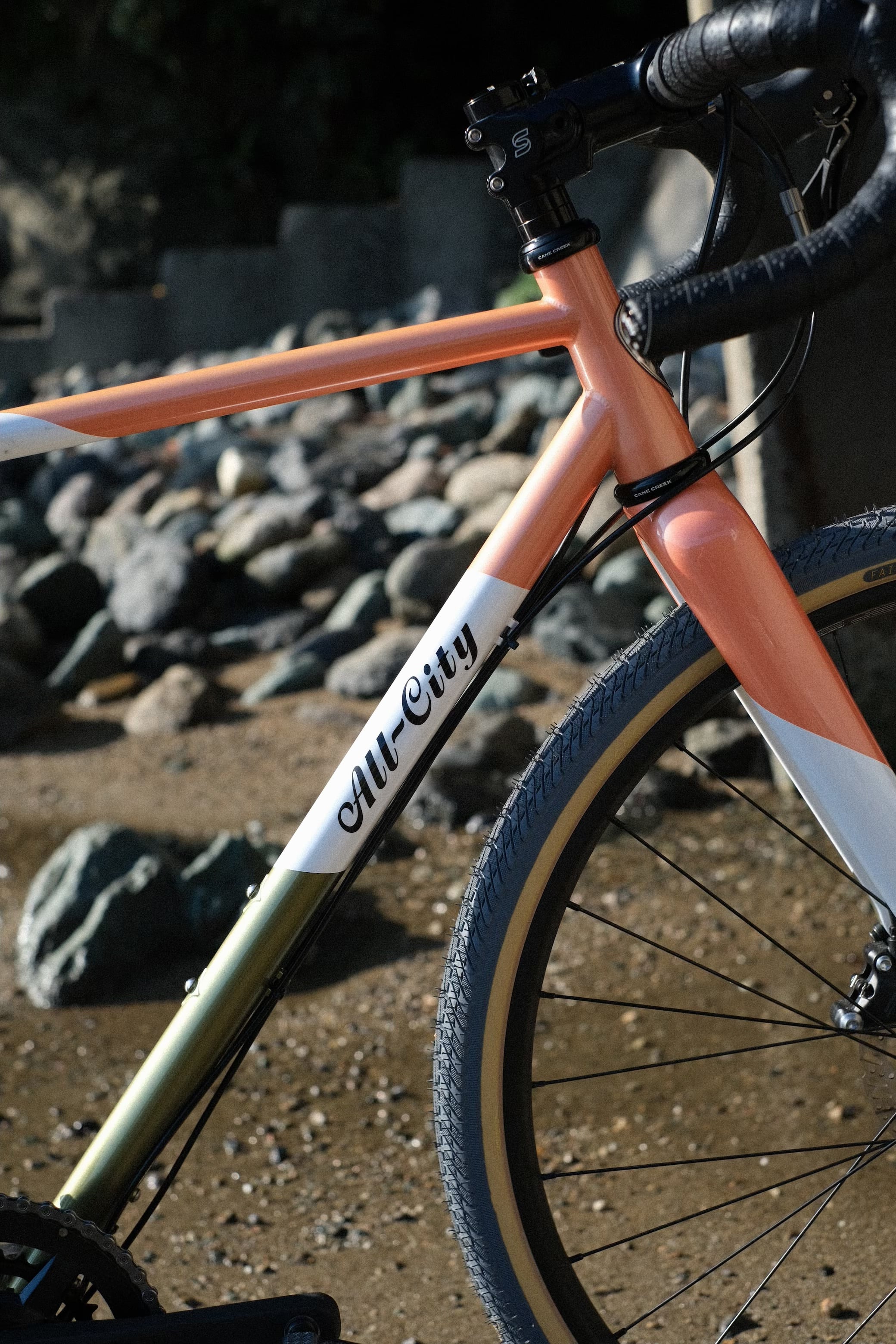 ALL-CITY】COSMIC STALLION | Humhumhug Online Shop