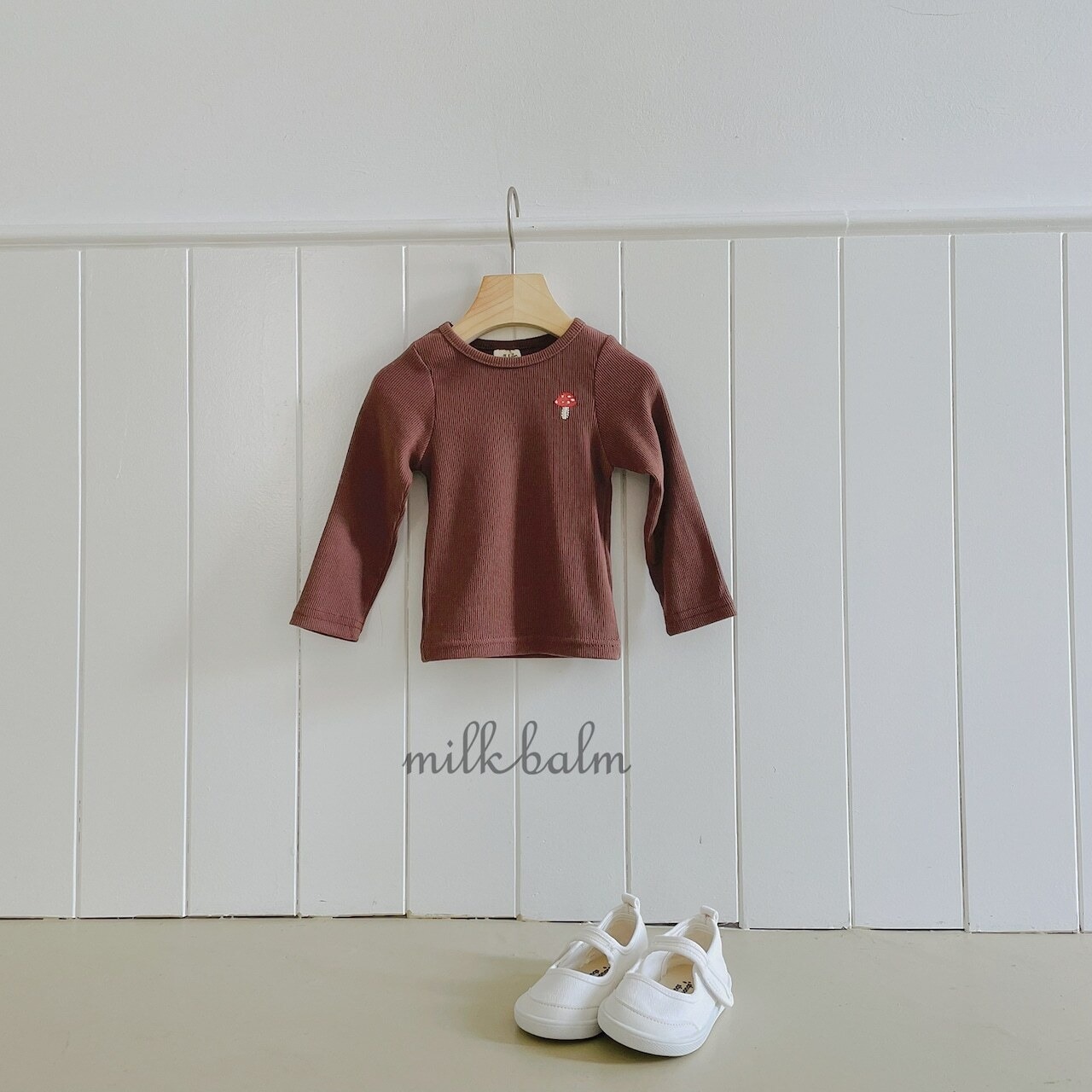 韓国子供服 / 26Autumn / Milkbalm / マッシュルーム Tシャツ / 女子服 / キッズ服 / 秋服 *XS~XL*