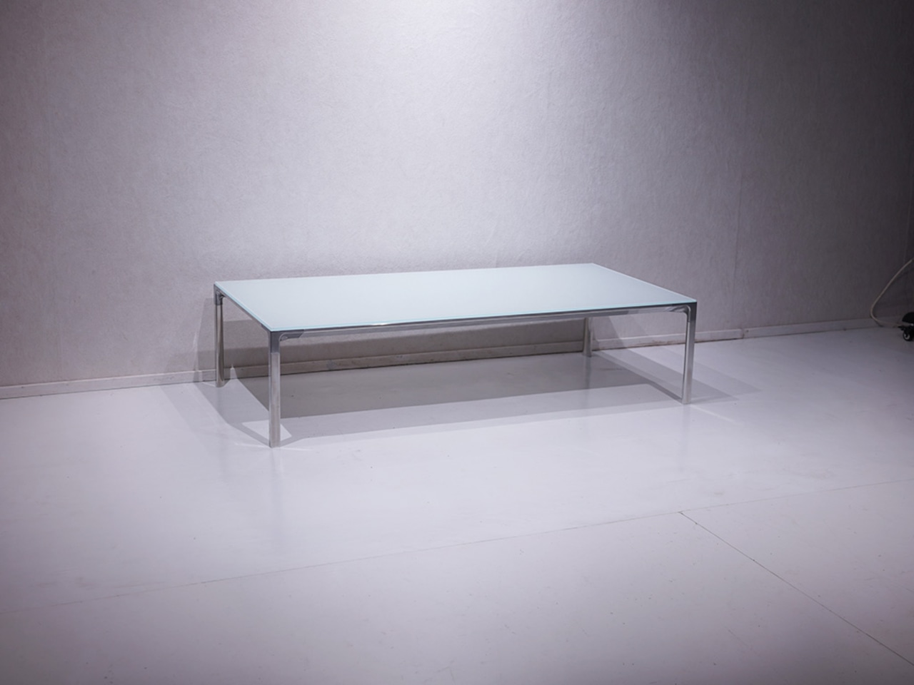 Cassina ixc. GRAB table / モダン デザイナーズ カッシーナ グラブテーブル IXC R&D 名作 ローテーブル センターテーブル （関連:アルフレックス ボーコンセプト）