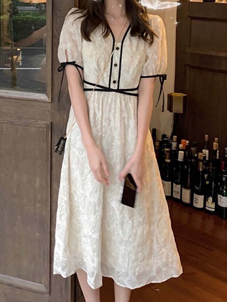 モノトーン花柄ワンピース リゾートコーデ デート レトロ かわいい ミモレ丈 パフスリーブ バイカラー Ch4068 可愛い大きいサイズ韓国レディースファッション通販 Chulachula チュラチュラ