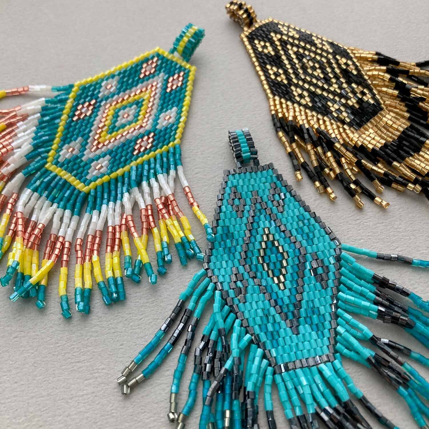 カラフル幾何学模様大ぶりビーズタッセル | Dua-アクセサリーパーツ