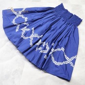 フラダンス 衣装 パウスカート ブルー系 パンドール 日本製 ハワイアンプリント アロハ フラ ダンス レッスン 練習 ハワイアン Paondor かわいい 上品 鮮やか 華やか おしゃれ 大人っぽい シングル スカート ホワイト系 青 白 ブルー おしゃれ スカート フラダンス衣装 ハワイ アロハ ダンス 練習用 可愛い フラ衣装 カジュアル 大人 女性用 ハワイアンデザイン パウスカート日本製