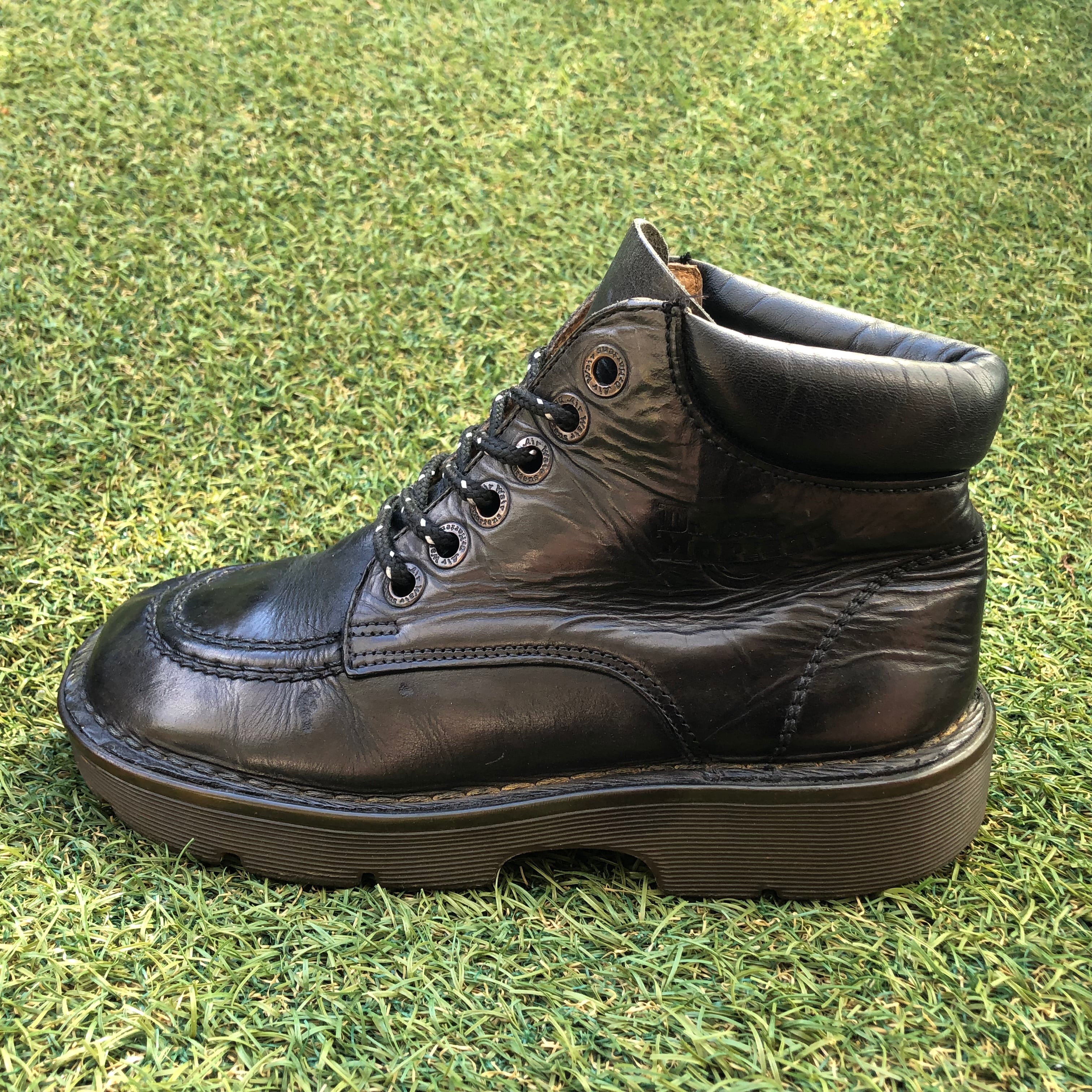 イングランド製! Dr.Martens ドクターマーチン 6ホール HC038