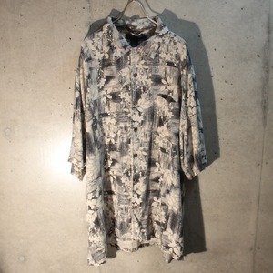 Silk Flower Design Monotone Shirt