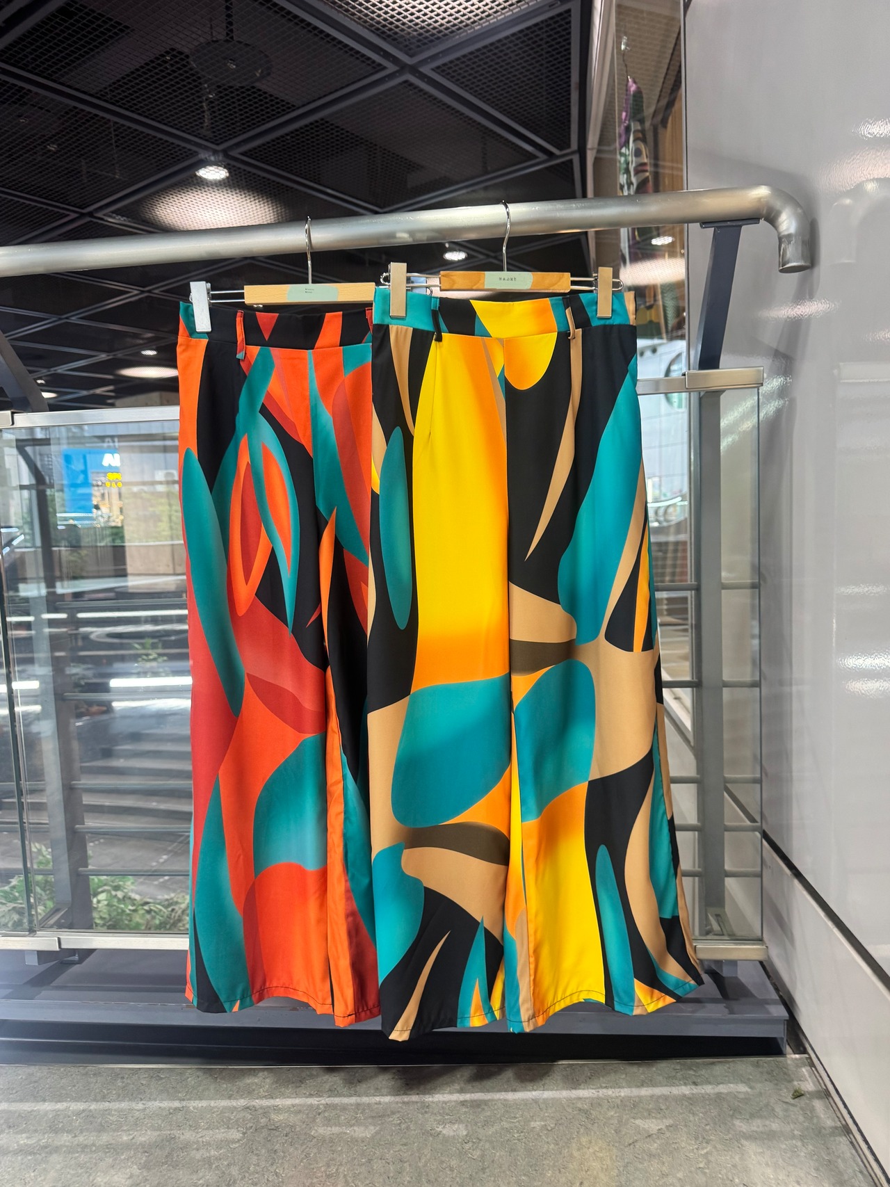 PEDD ペイント柄ワイドパンツ