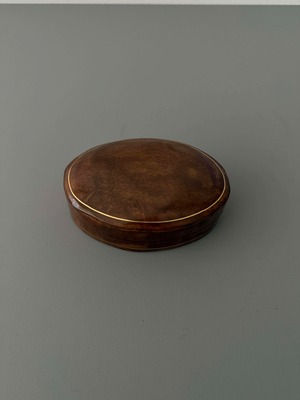 OCHIV / OVAL CASE HAVANA