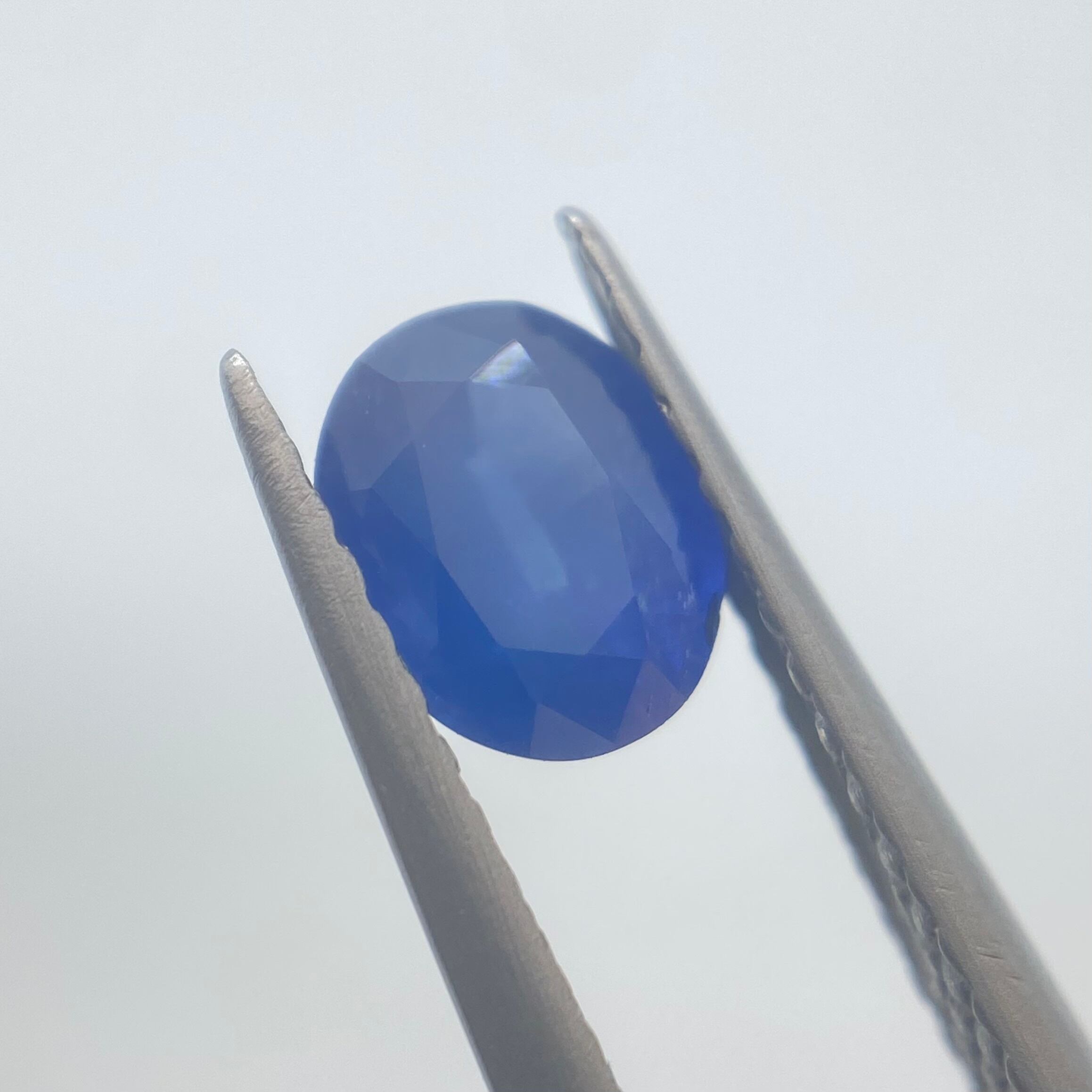 シルキーブルーのサファイア