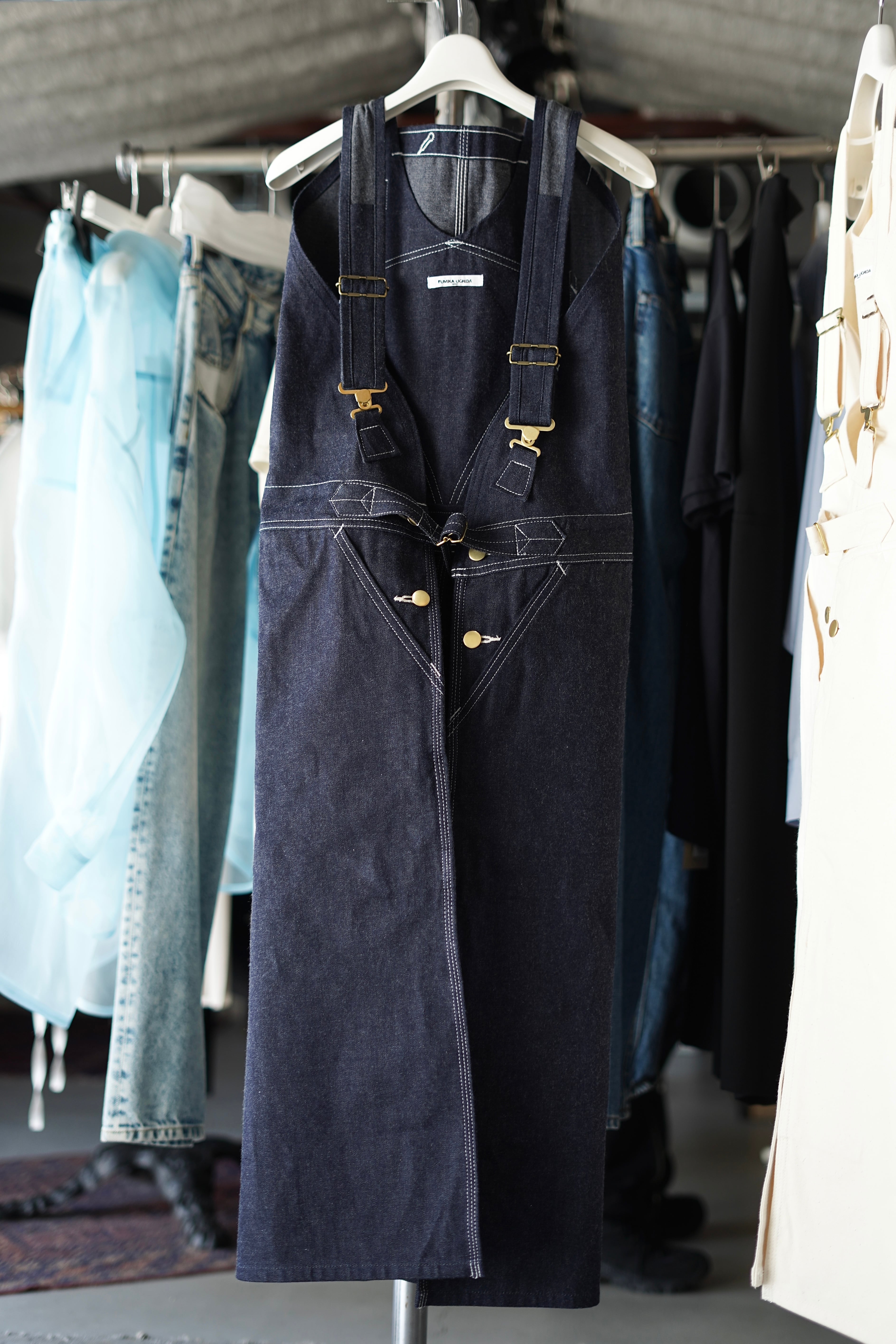 【週末お値下げ】新品未使用美品 FUMIKA UCHIDA APRONDRESS FUMIKA_UCHIDA / DENIM OVERALL APRON MIDI DRESS (KINARI