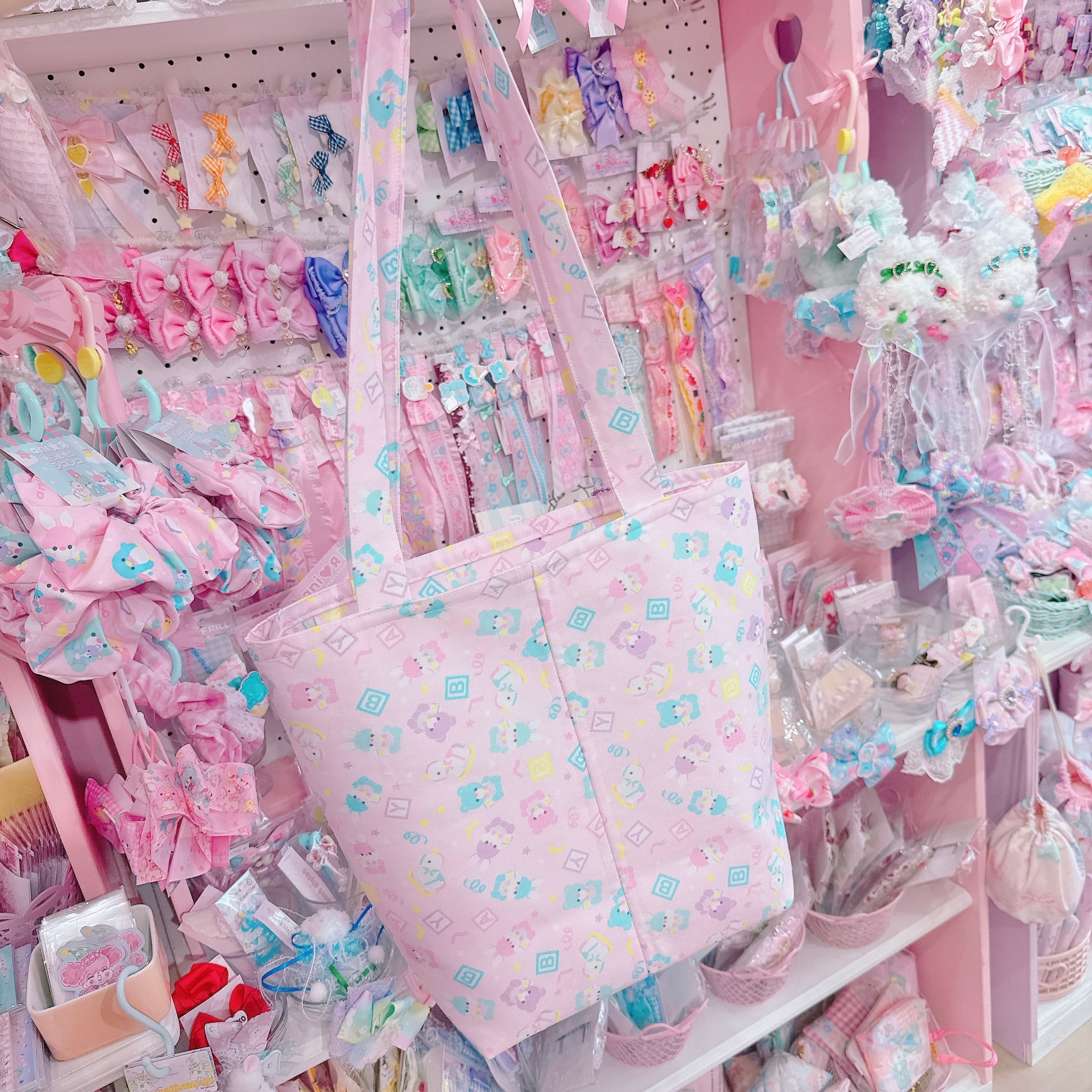 【A1】28-15ぬいぐるみトートバッグ