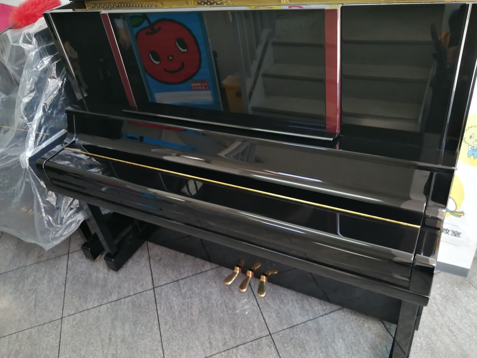 中古ヤマハアップライトピアノ　UX300