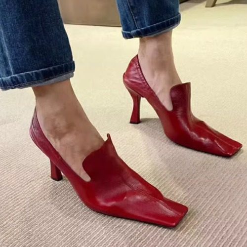 パンプス レディース 靴 シューズ ヒール スクエアトゥ シンプル 無地 ギャザー カジュアル お出かけ おしゃれ きれいめ エレガント 美脚 脚長 女性 ファッション 大きいサイズ 選べるヒール