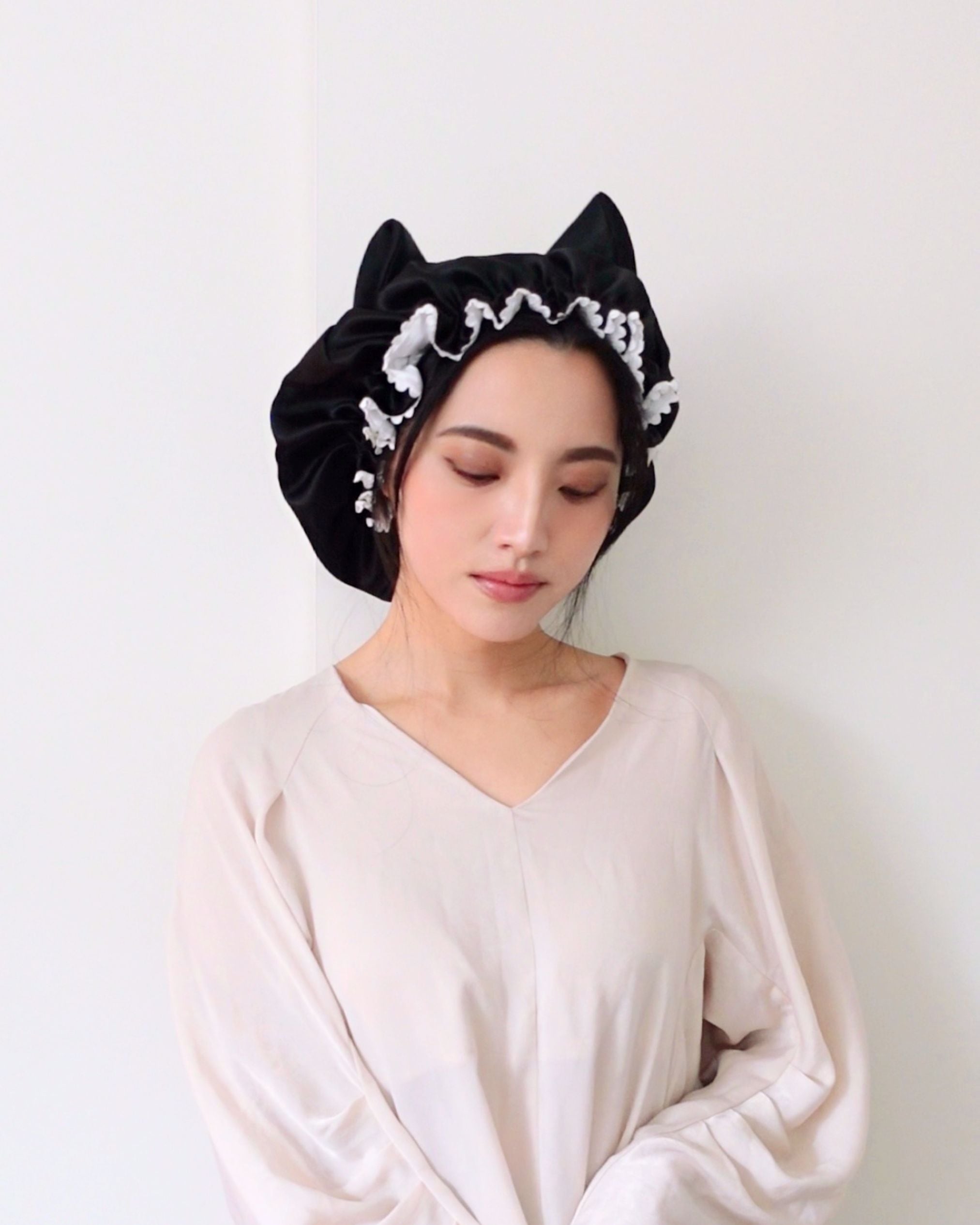 8歳-大人猫耳パイピング・Cat-Earblack Romantic Race Cat-Ear
