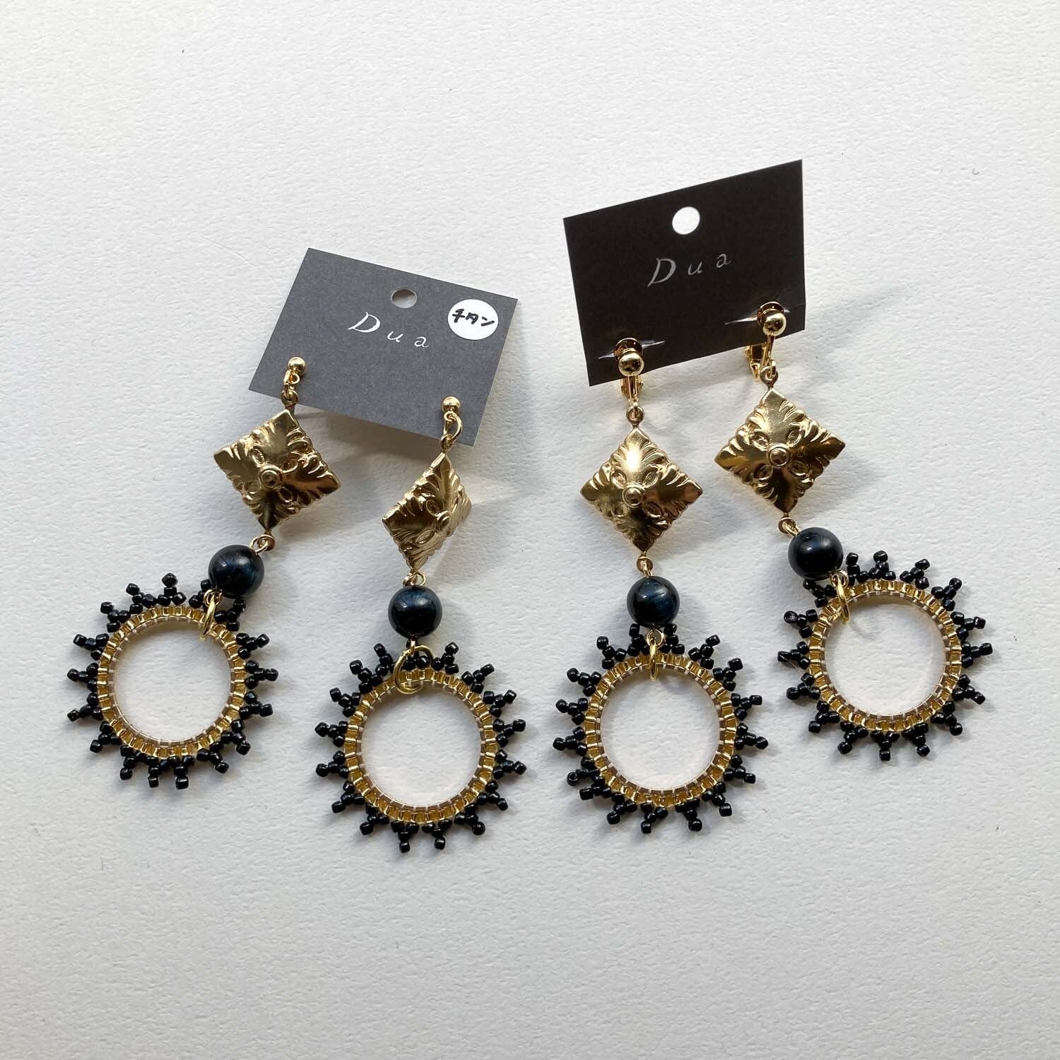 ビーズフープとスクエアゴールドの〈ピアス/イヤリング〉 | Dua