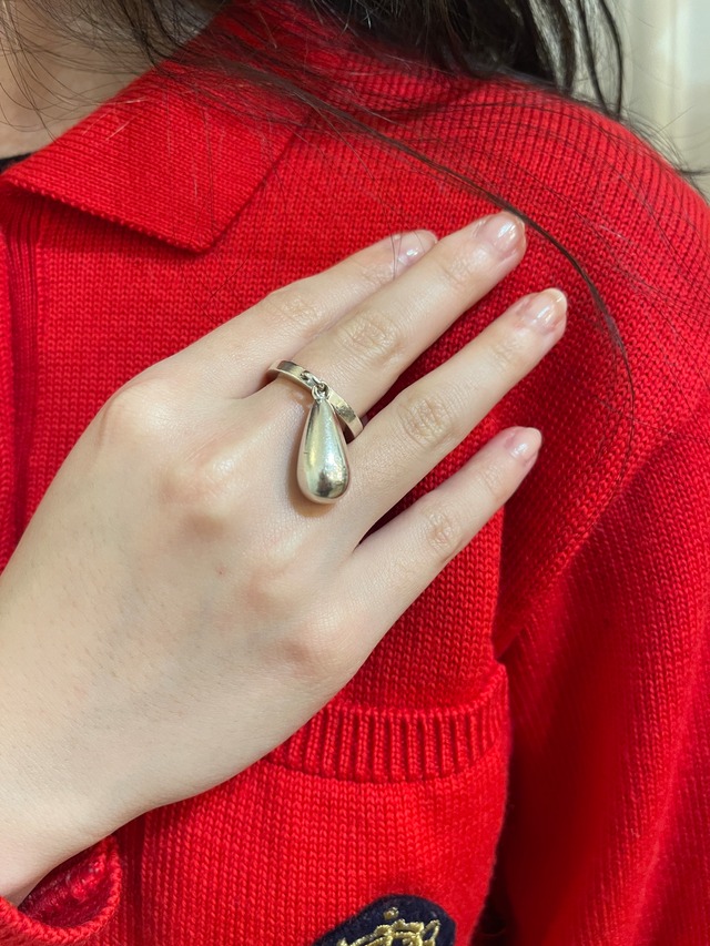 GUCCI / vintage TEAR DROP ring.