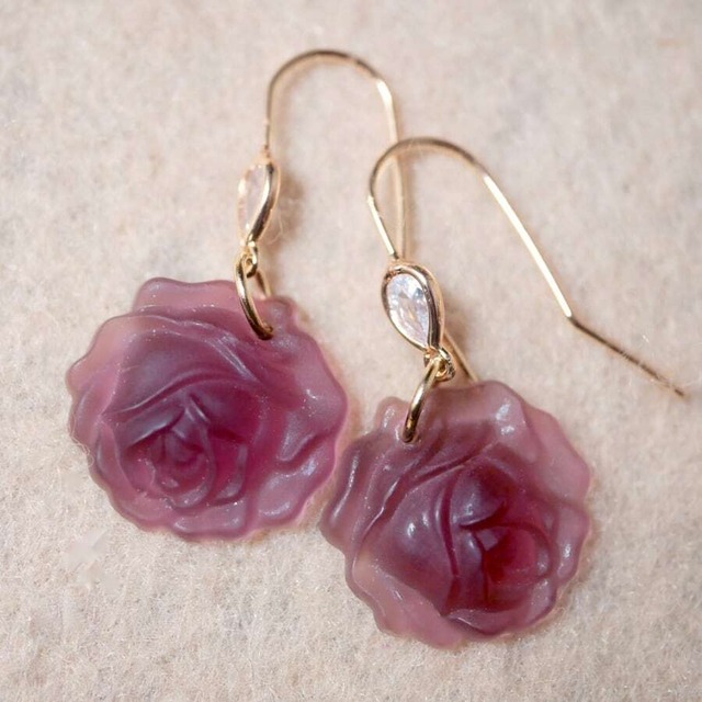 Vintage Matte Rose Glass Earrings くもりガラスのローズピアス バイオレット　