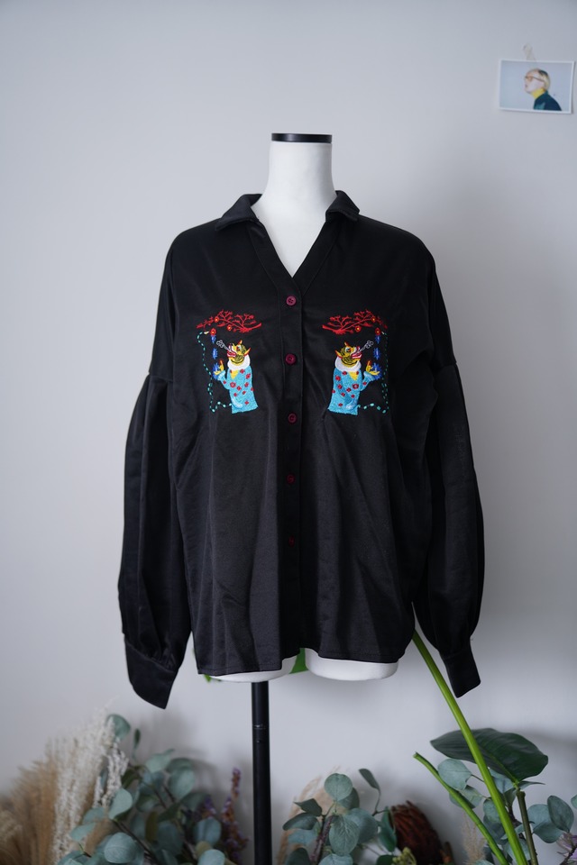℃℃℃ Embroidery  shirt  Black