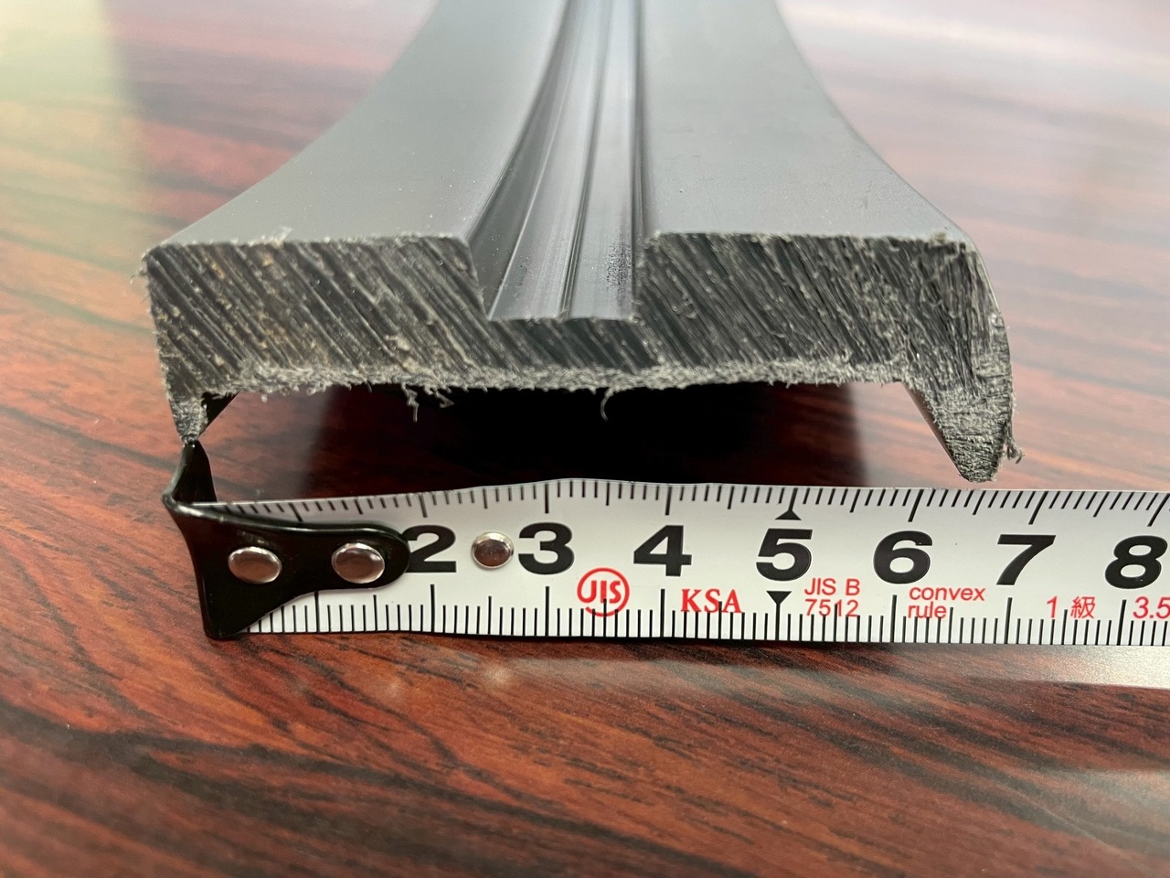 【22M巻価格・数量限定】ガンネル/防舷材　クランウッド素材　MG70　(W70mm T20mm)