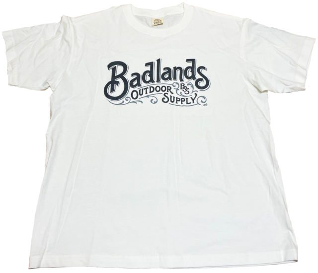 『Badlandsオリジナルロゴ入りオーガニックコットンTシャツ』