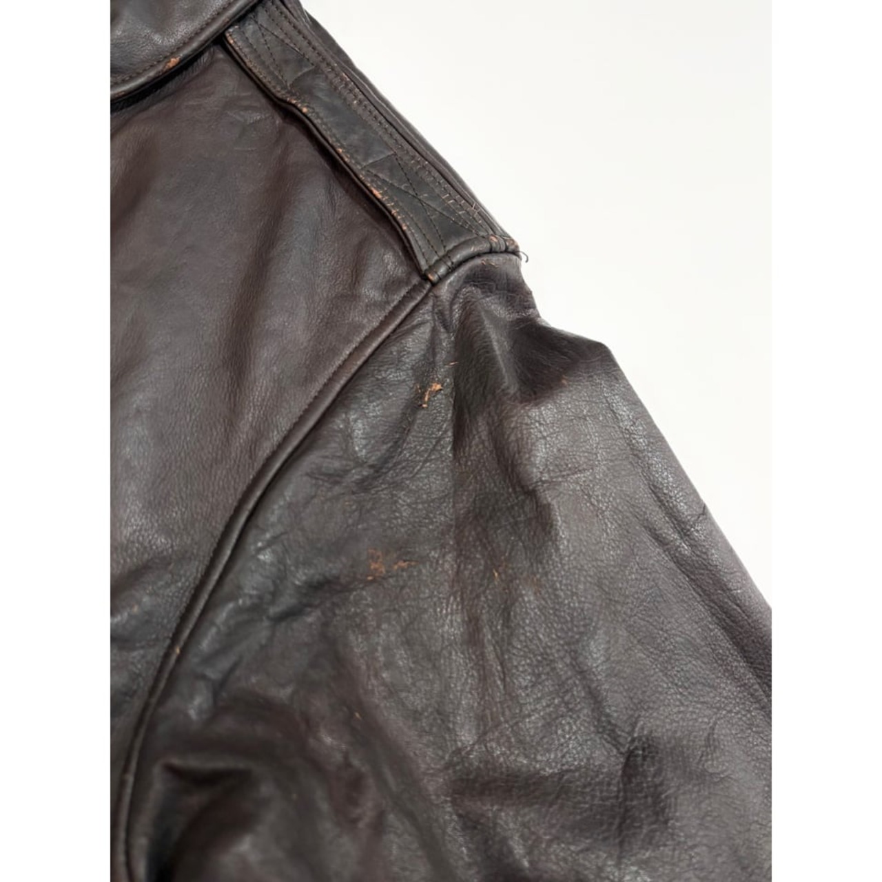 80s BANANA REPUBLIC "A-2 TYPE" LEATHER JACKET Size 42