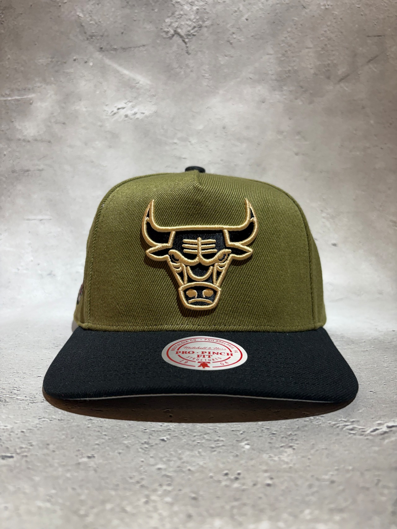 Mitchell＆Ness/ミッチェルアンドネス NBA シカゴ・ブルズ キャップ オリーブ
