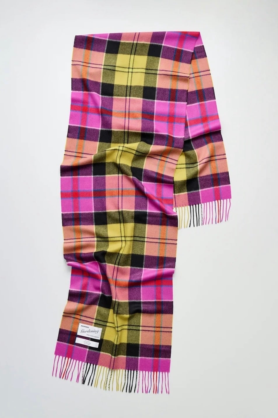 MAGNIBERG【Queen Scarf 665 -Vivienne pink tartan-】