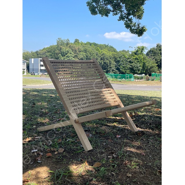 ハン スンウ「交差 – Lounge Chair」