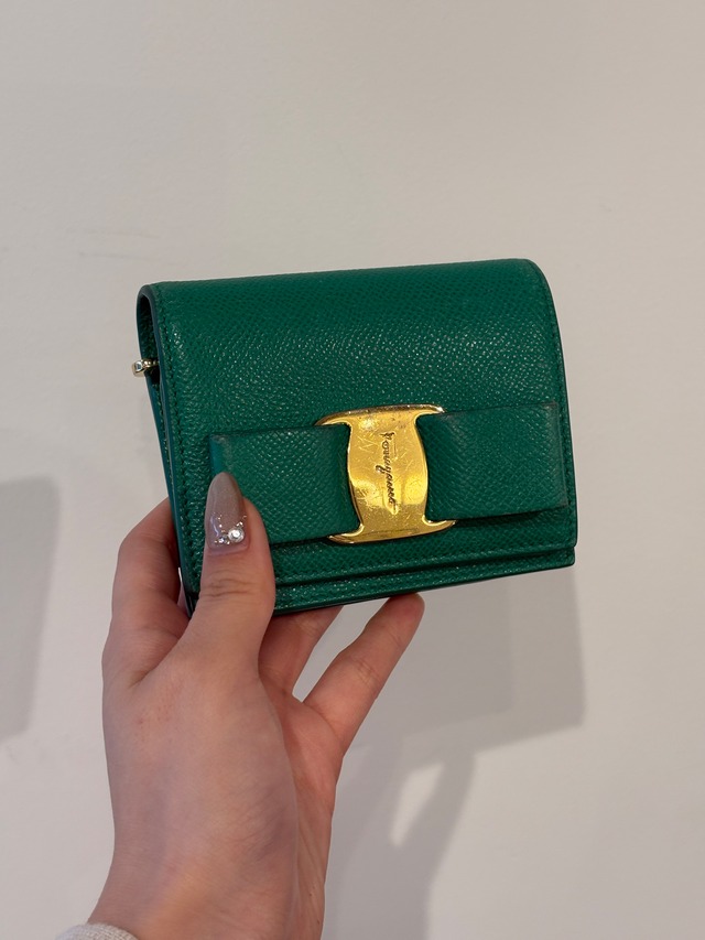 Salvatore Ferragamo/ vintage  green vara wallet.