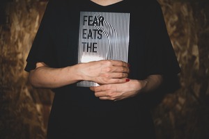 【FEAR EATS THE SOUL】1st Photo Book