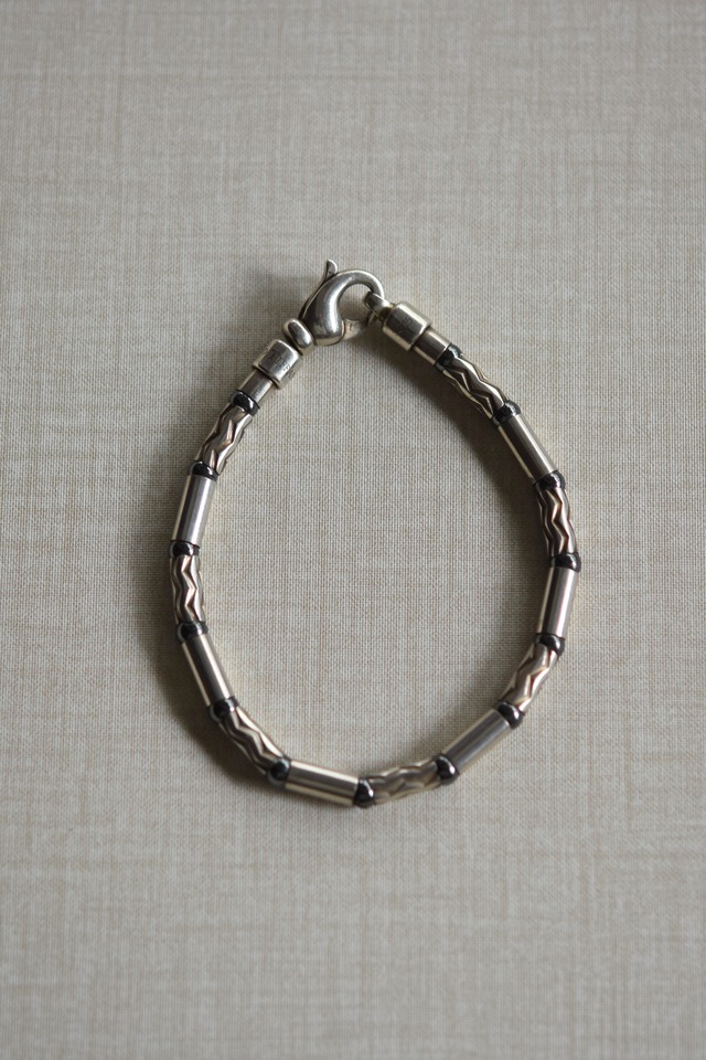 IORI／"Tiffany & Co." bracelet／Aztec hematite