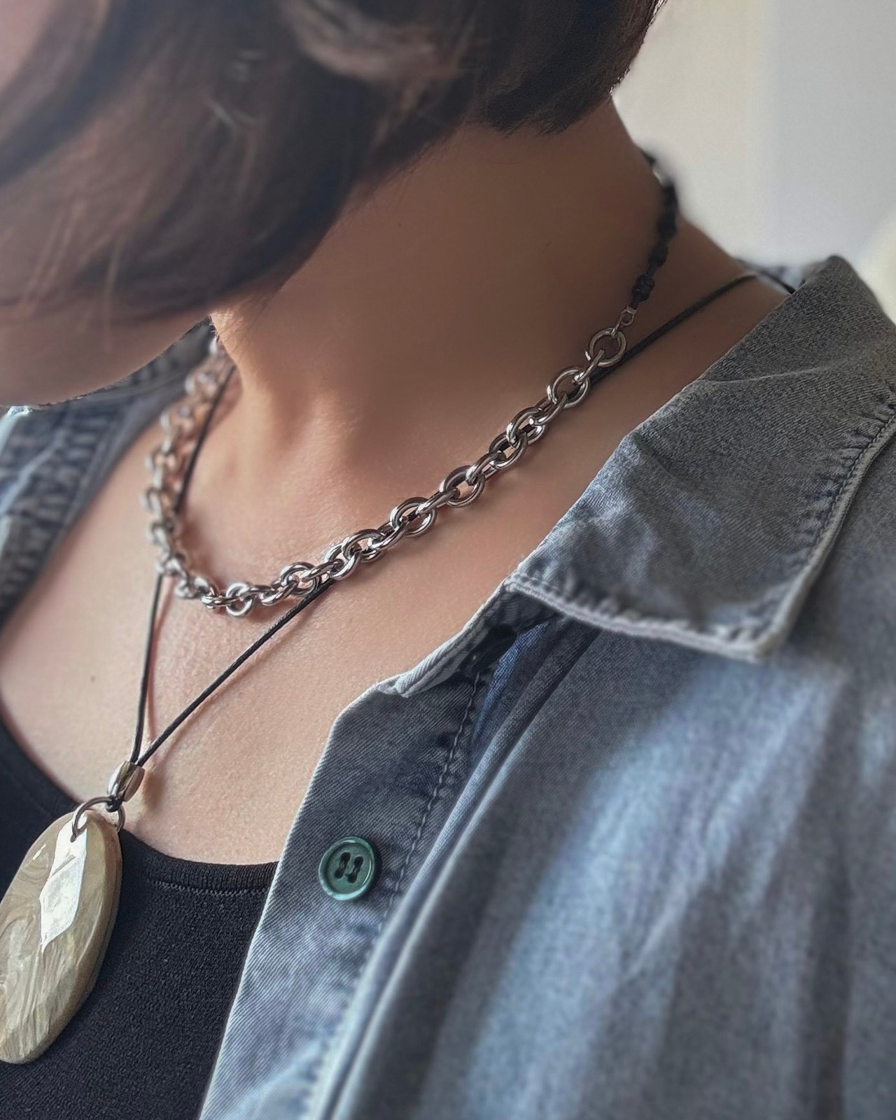 Sable（サーブル）ー 胸元を整えるドイツヴィンテージ オーバルネックレス