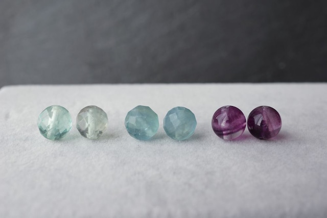 フローライト&アンバー(天然琥珀)のマクラメブレスレット【紐色チェンジ可】