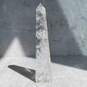 虹がすごい◎ミナスジェライス産クリアクォーツ オベリスク04◇ Clear Quartz ◇ 天然石・鉱物・パワーストーン