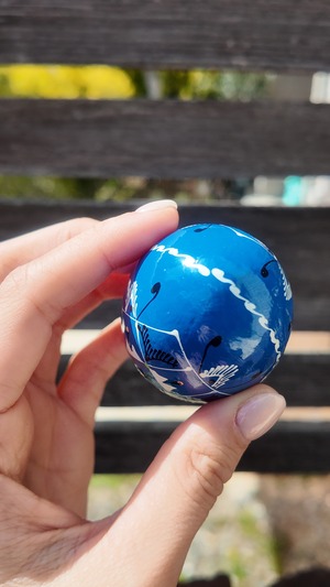 装飾用木製プィサンカ（イースターエッグ）with stand　コロミヤモデル