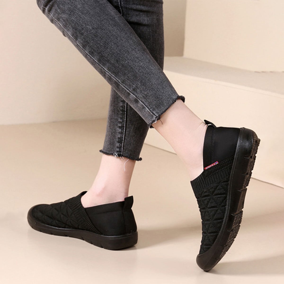 スリッポン ニット スニーカー レディース 春夏秋 韓国 シューズ 通気性 軽量 通勤 通学 学生 大人 カジュアル シンプル 歩きやすい 履きやすい 疲れにくい ウォーキング ジョギング 大人可愛い 大人女子