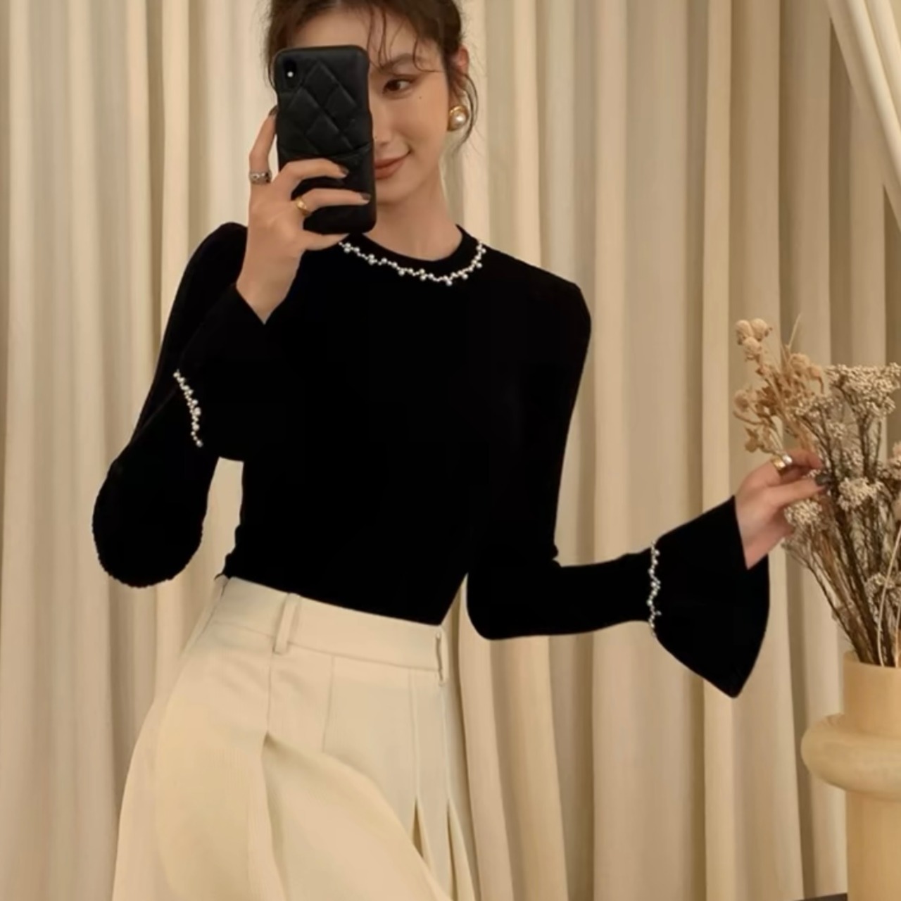 パールネックトップス