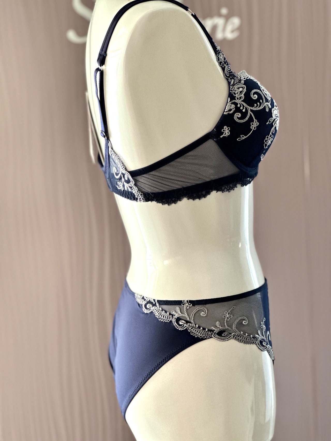 ゴッデスイングラム ショーツ リズシャルメル