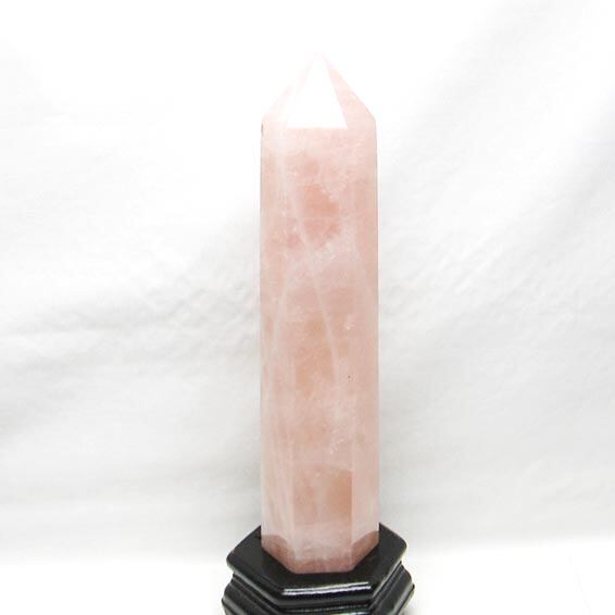 1.8Kg ローズクォーツ ポイント 六角柱 台座付属 一点物 152-2550