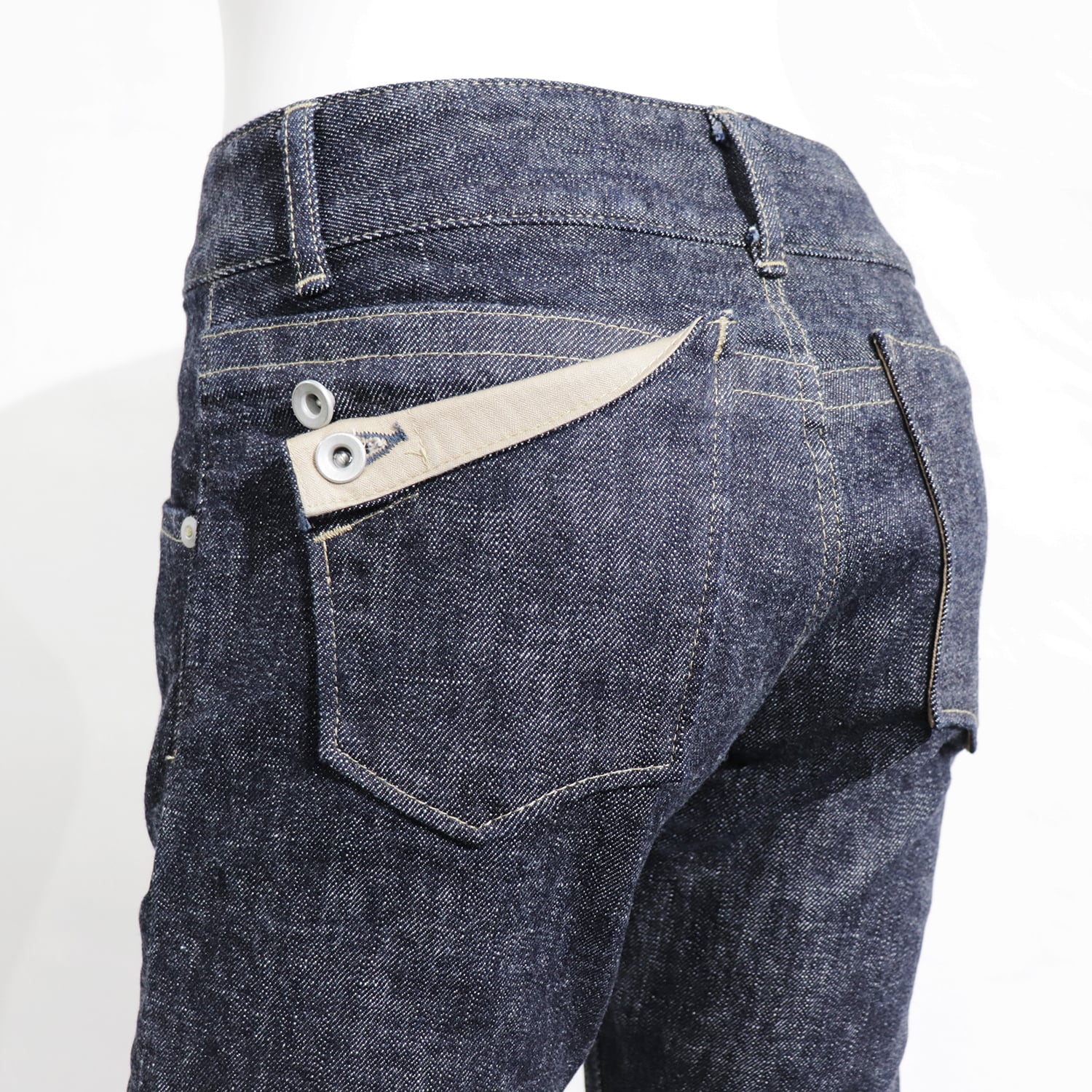 M406D Tight tapered jeans | cp/Ac official online store