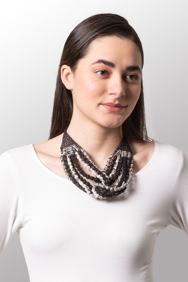 ：『ミエコミンツ』カンタシードネックレス 722 レッド