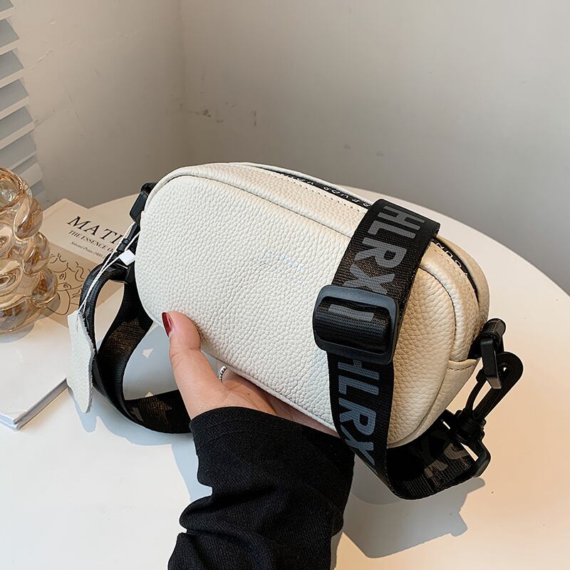 サマーレッド 夏物 メッセンジャーバッグ ワイドショルダー Tiancai_Wing_Bag20417919841