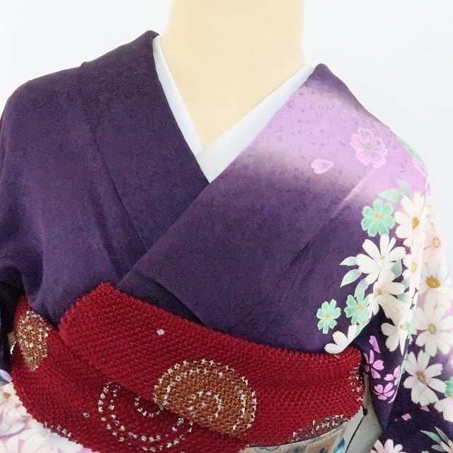 美品 桜 金駒刺繍 着物 成人式 正絹“少し大人の顔を見せながら可愛らしさも忘れない祝福の嵐”振袖 1689