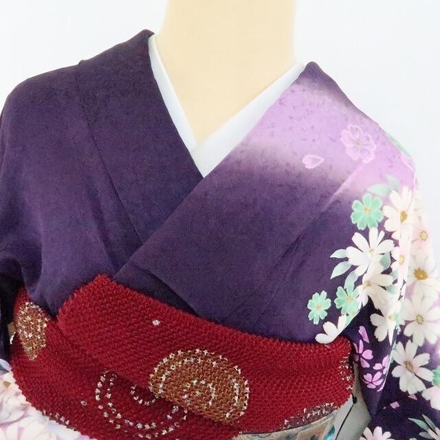 美品 桜 金駒刺繍 着物 成人式 正絹“少し大人の顔を見せながら可愛らし 