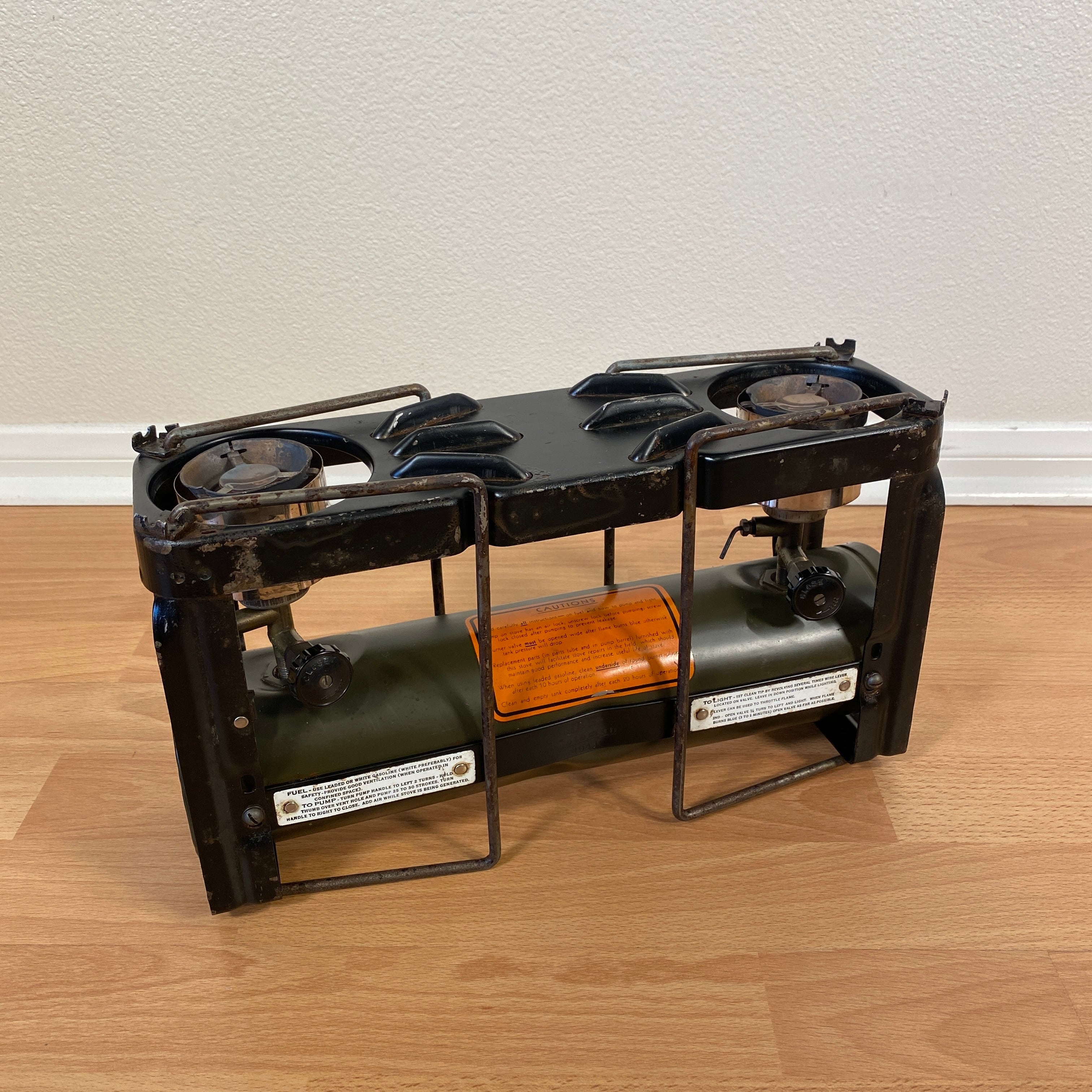 #385【1943年製造】コールマン ビンテージ 軍用 メディカルツーバーナー GIストーブ 523モデル