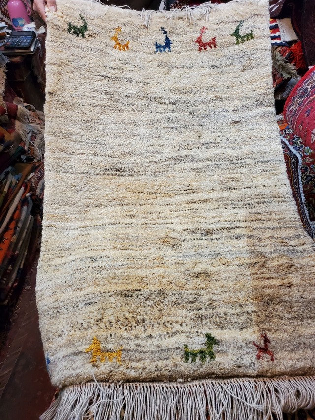 絨毯クエスト42 後編【No.124】Gabbeh グレー ※現在、こちらの商品はイランに置いてあります。ご希望の方は先ずは在庫のご確認をお願いします。