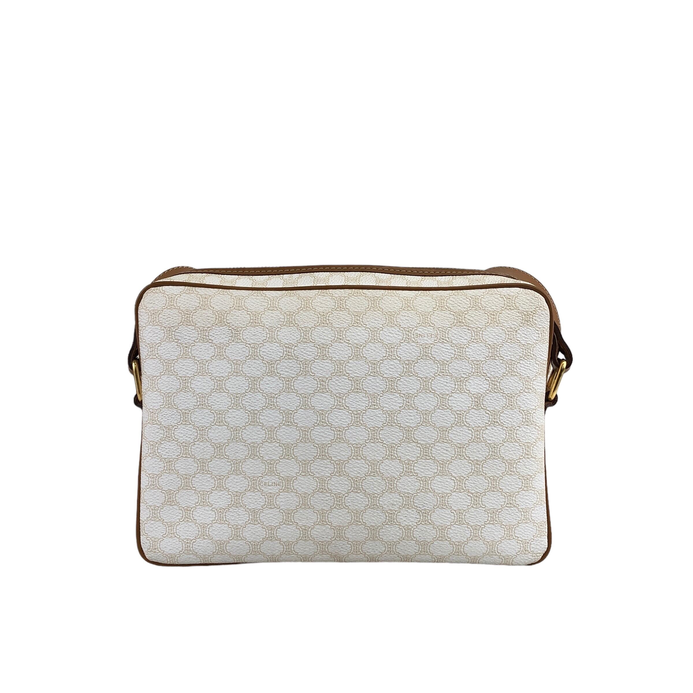 ★CELINE セリーヌ マカダム  ショルダーバッグ ホワイト ブラゾン型押し PVC レザー  j56zbi CELINE セリーヌ マカダム ショルダーバッグ ホワイト ブラゾン型押し