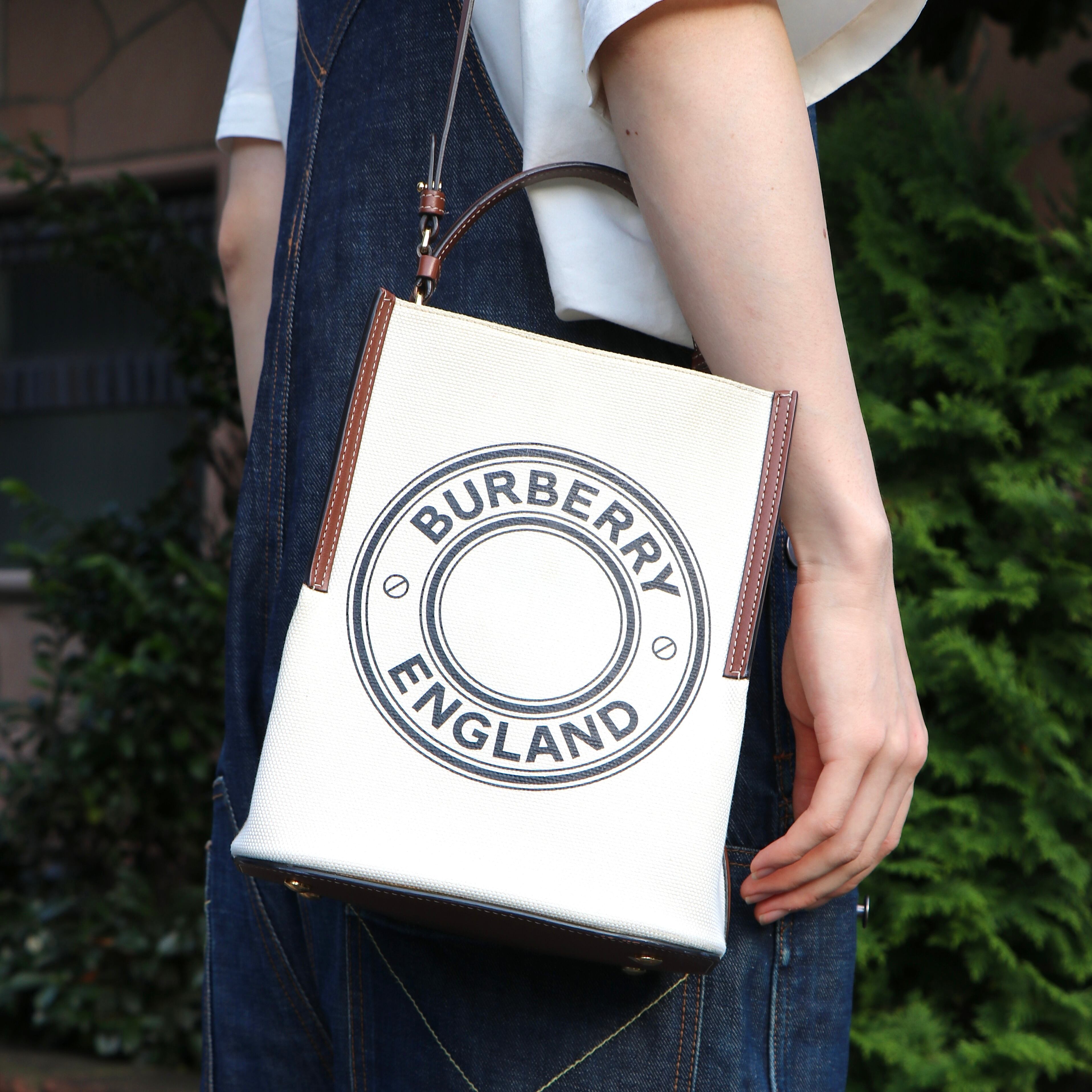 Burberry ペギー バケットバッグ キャンバス バーバリー | 2122